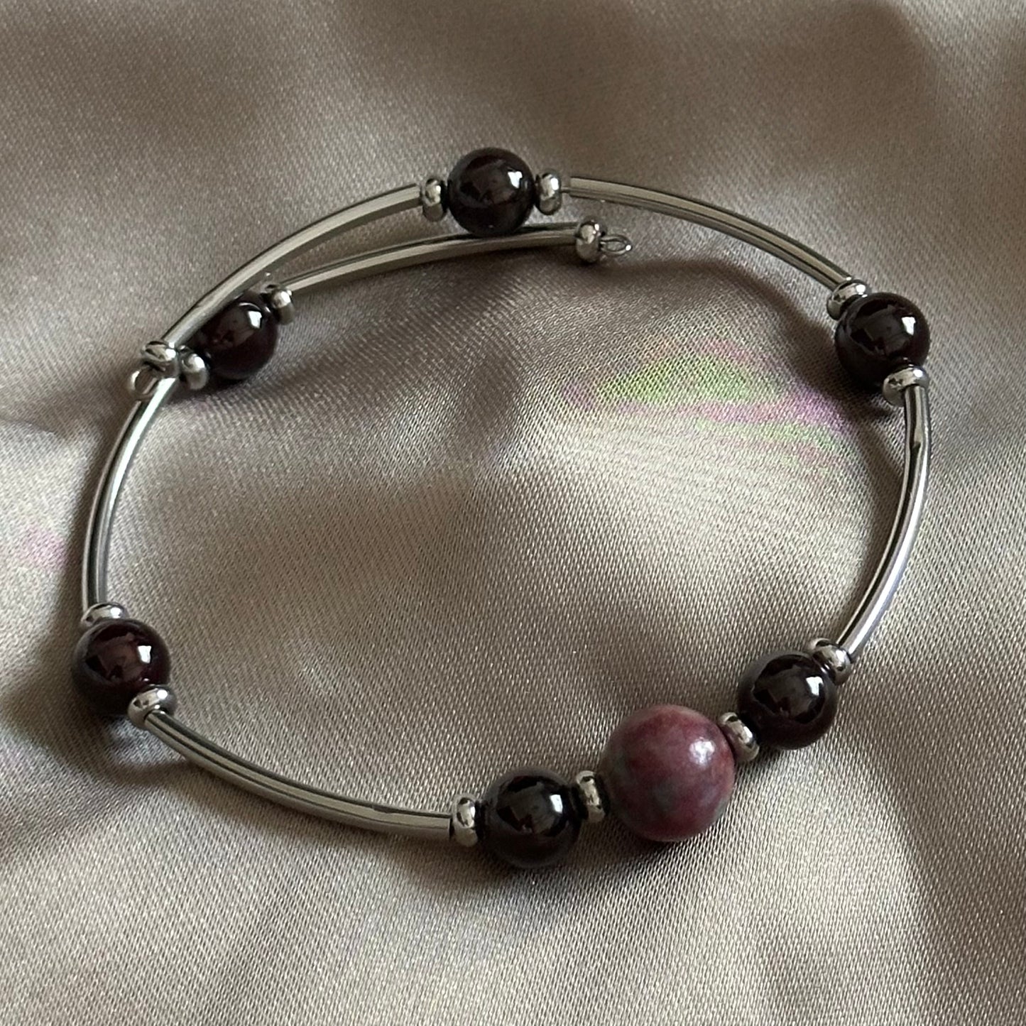 Midnight Bloom – Obsidian & Ruby in Zoisite Memory Wire Bracelet